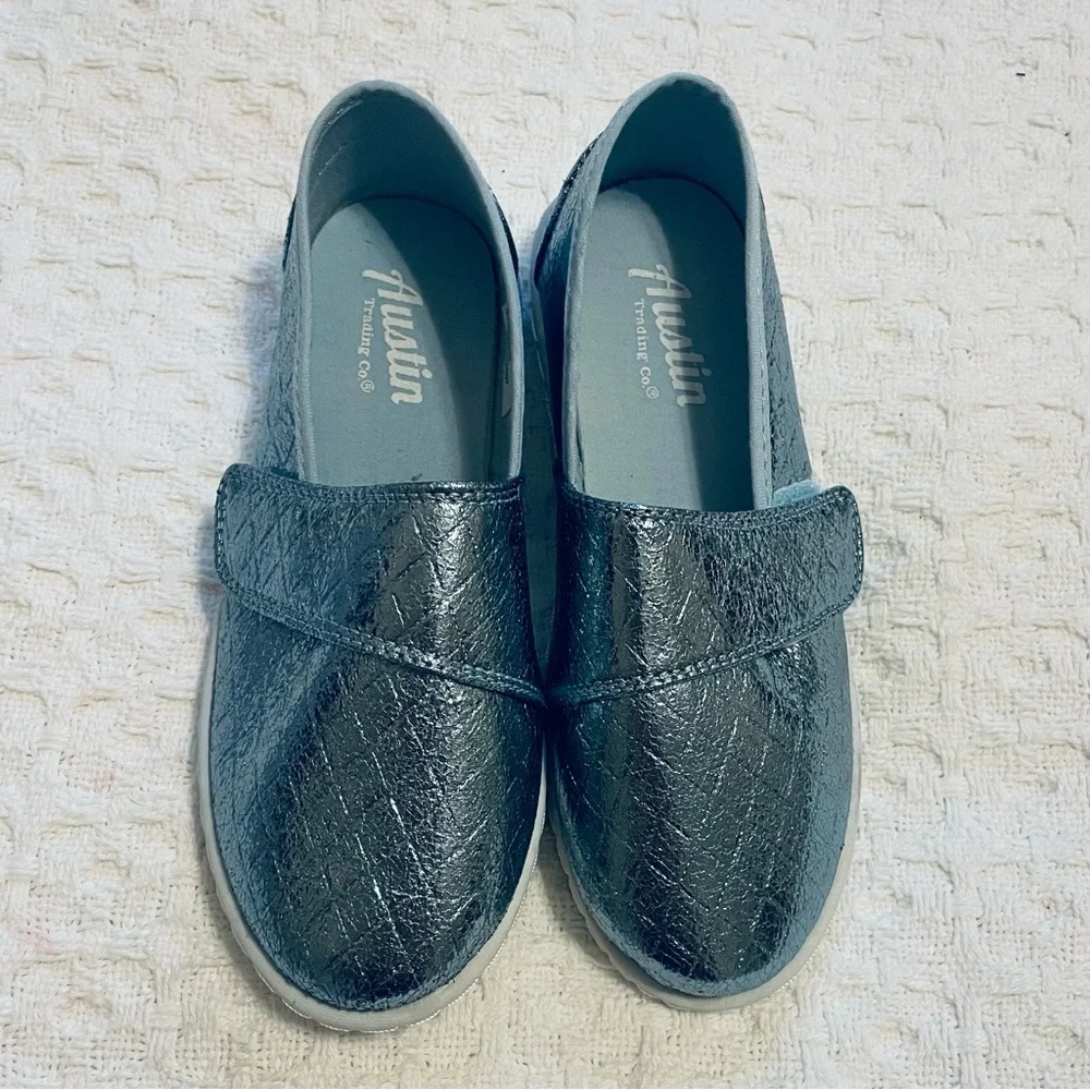 Austin Clothing‎ Co. Kids Metallic Blue Moccasins